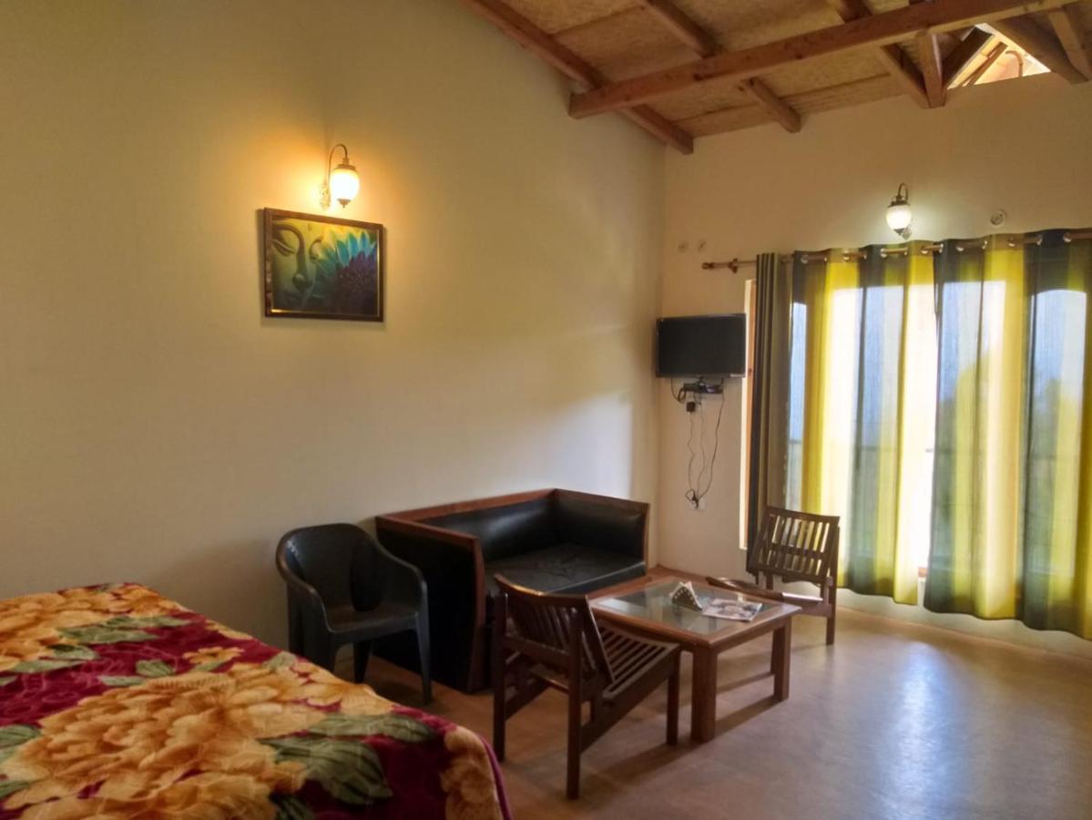 Elphinstone Inn Almora Extérieur photo