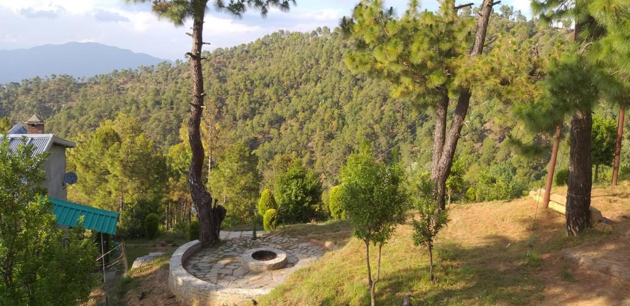 Elphinstone Inn Almora Extérieur photo