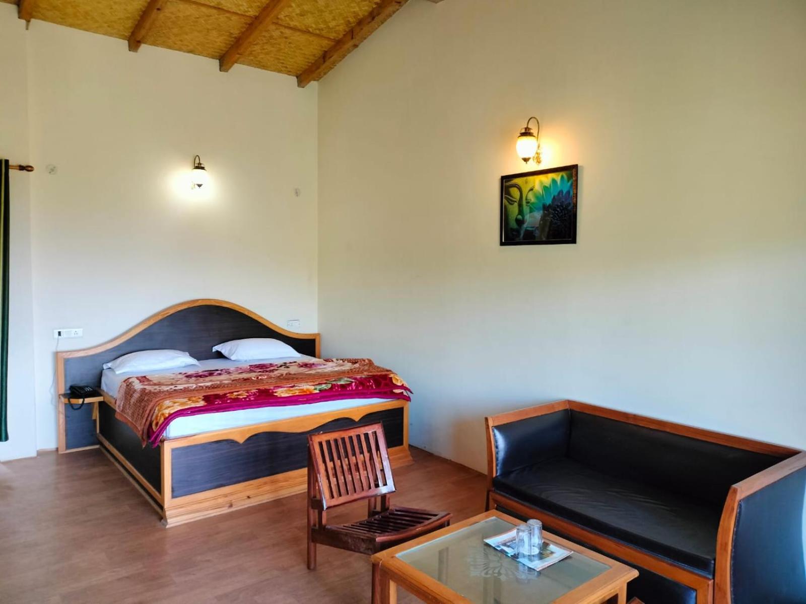 Elphinstone Inn Almora Extérieur photo