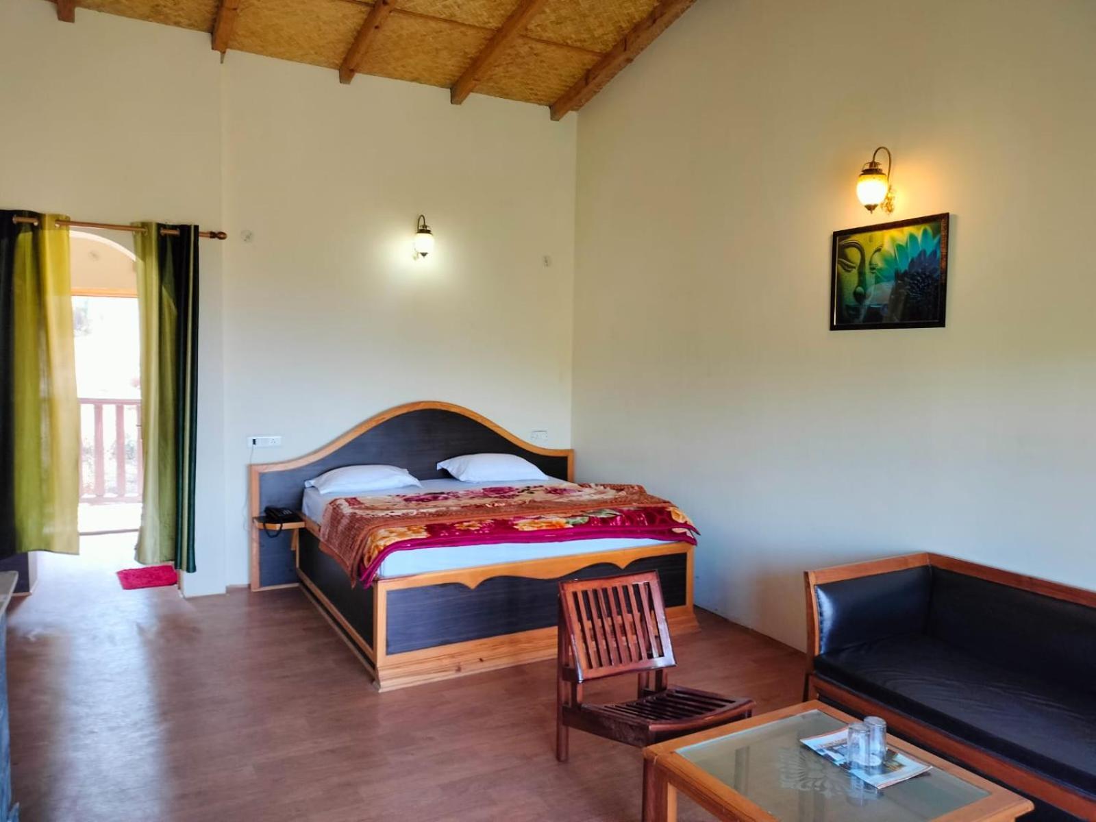 Elphinstone Inn Almora Extérieur photo