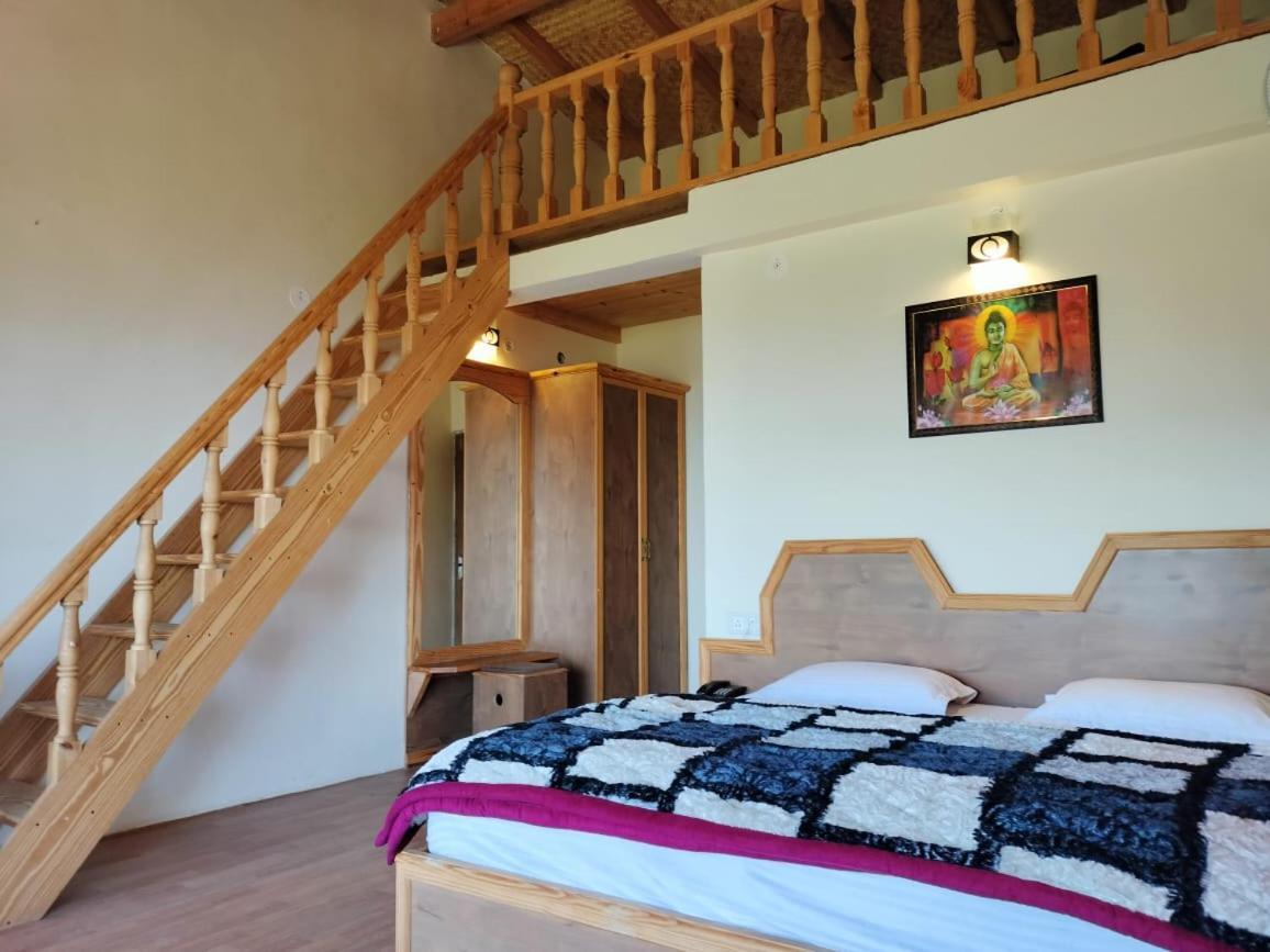 Elphinstone Inn Almora Extérieur photo