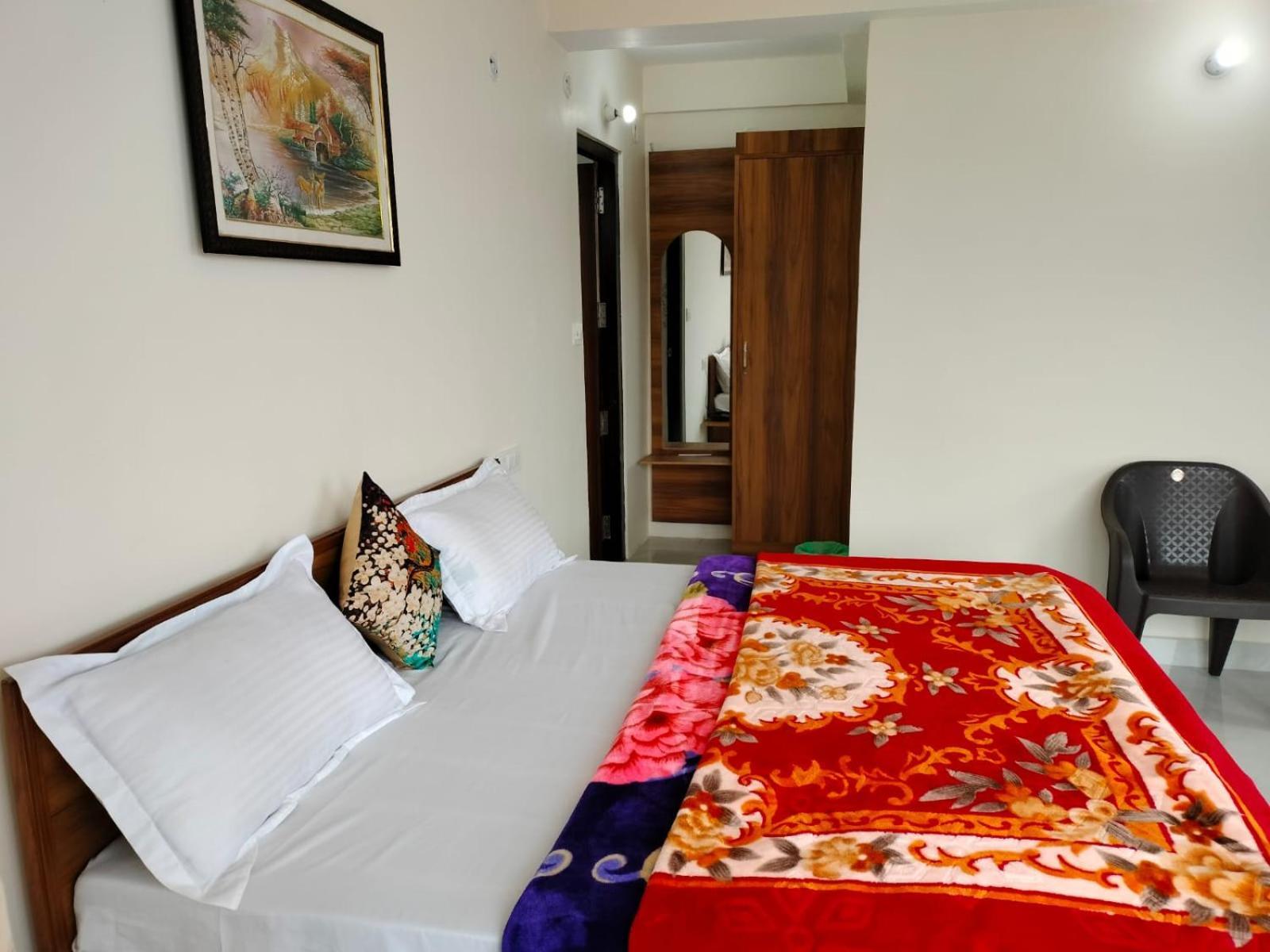 Elphinstone Inn Almora Extérieur photo