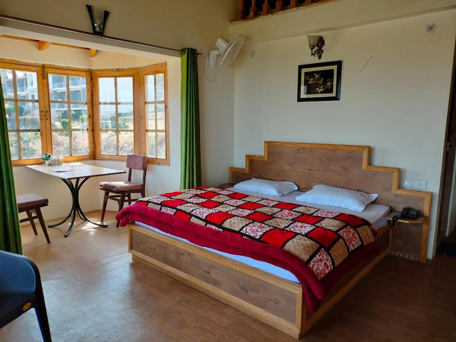 Elphinstone Inn Almora Extérieur photo