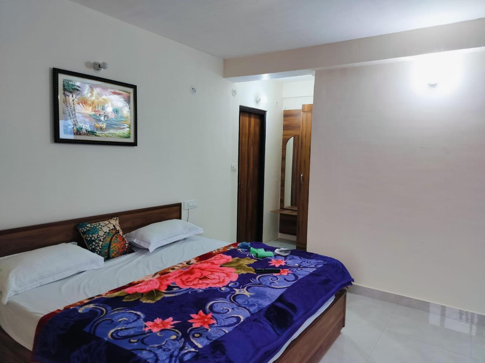 Elphinstone Inn Almora Extérieur photo
